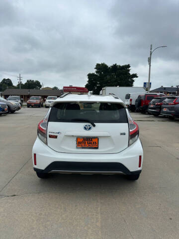 2018 Toyota Prius c Four