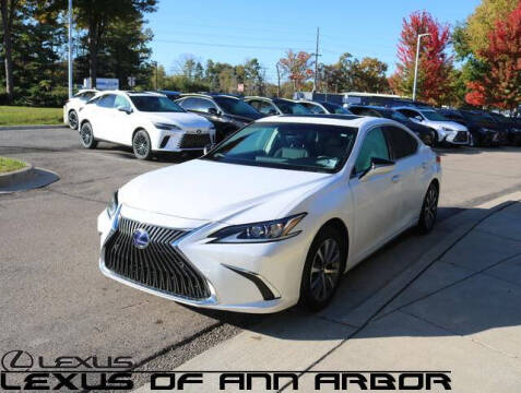 2021 Lexus ES 300h