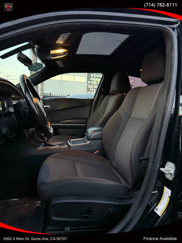 2019 Dodge Charger SXT