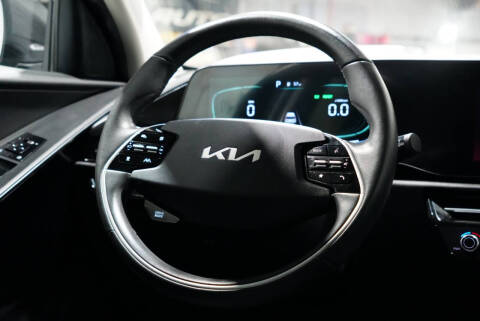 2023 Kia Niro EX