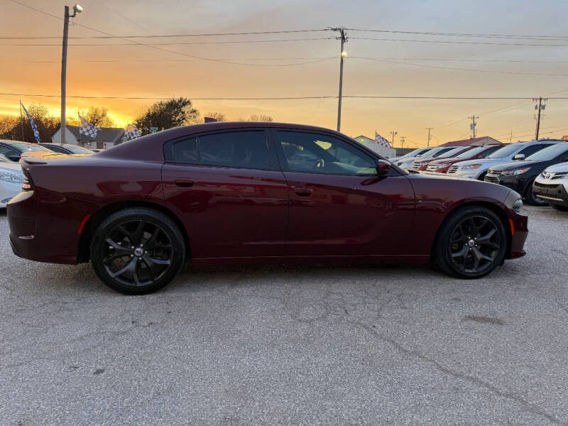 2019 Dodge Charger SXT
