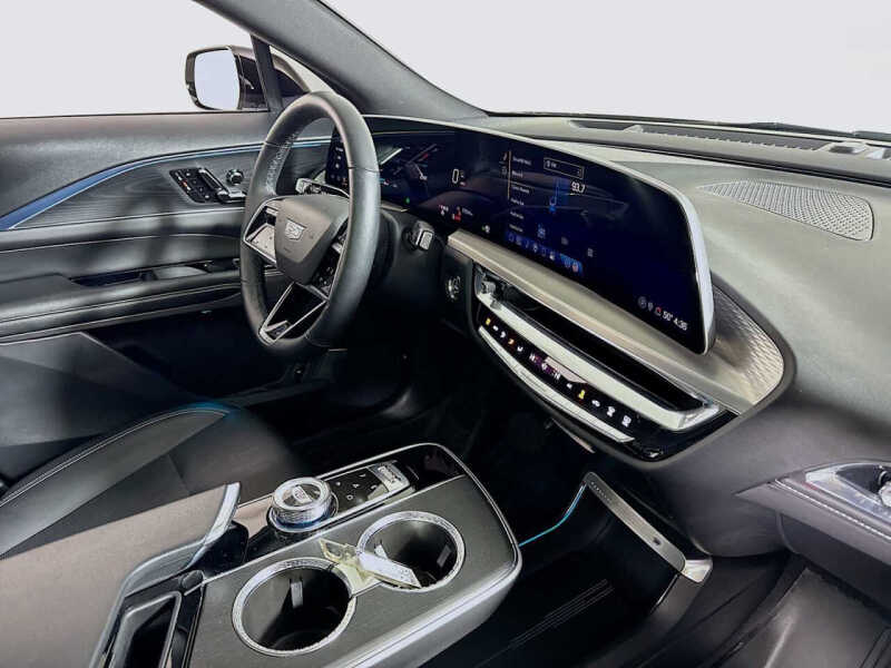 2024 Cadillac LYRIQ Sport 1