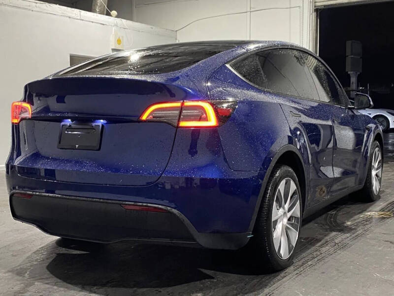 2023 Tesla Model Y Long Range