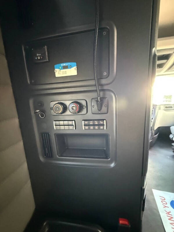 2023 Freightliner Cascadia
