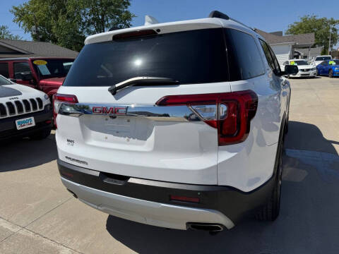2020 GMC Acadia SLT