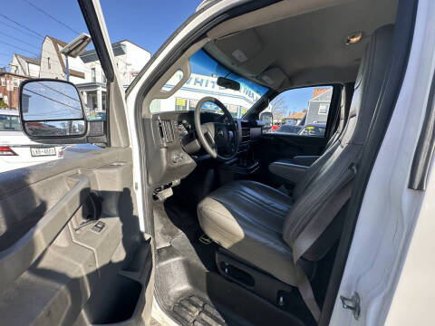 2019 Chevrolet Express 2500