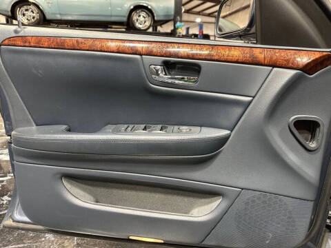 2011 Cadillac DTS Pro Coachbuilder Limo
