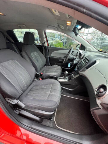 2013 Chevrolet Sonic LT Auto