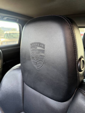 2017 Porsche Cayenne S E-Hybrid Platinum Edition