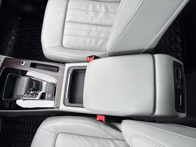 2022 Audi Q5 quattro S line Prem Plus 45 TFSI