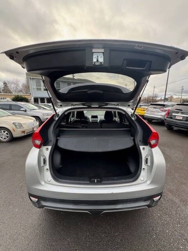 2020 Mitsubishi Eclipse Cross SE