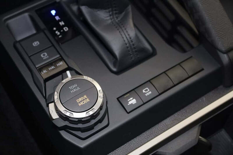 2024 Toyota Tacoma Limited HV