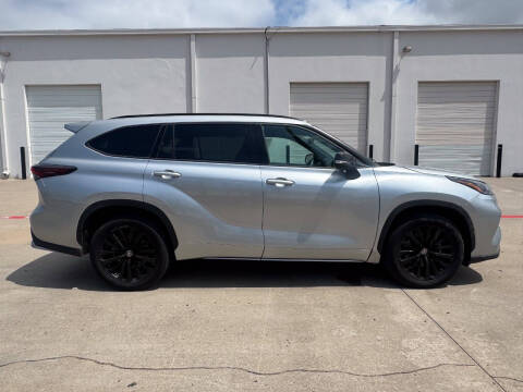 2024 Toyota Highlander XSE