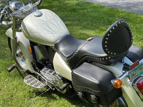 1999 Victory V92C
