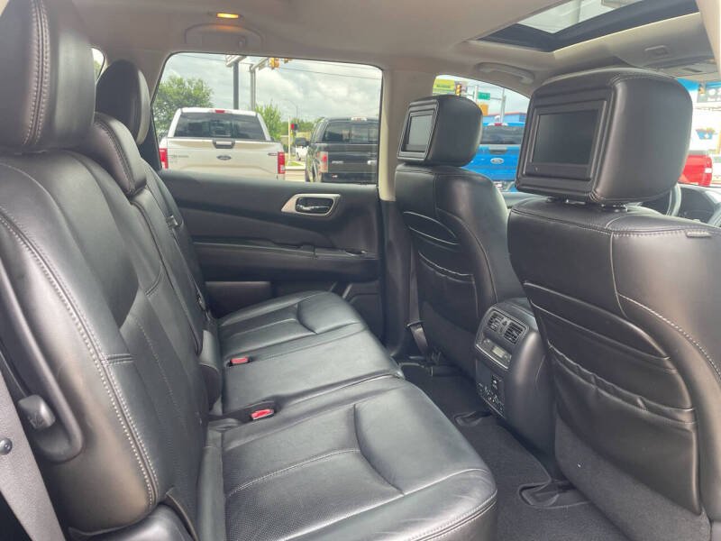 2013 Nissan Pathfinder Platinum