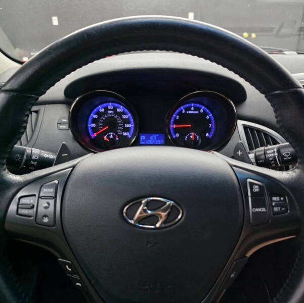 2011 Hyundai Genesis Coupe 2.0T
