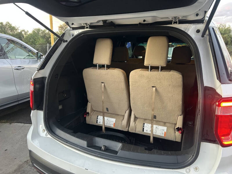 2016 Ford Explorer