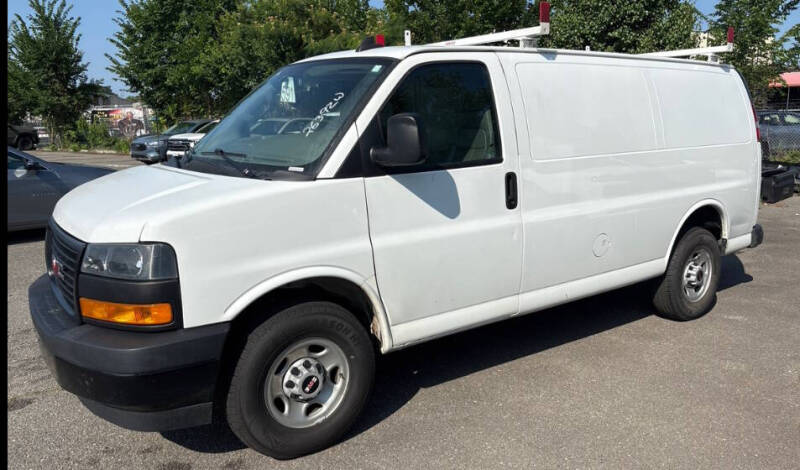 2023 GMC Savana 2500