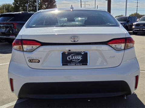 2024 Toyota Corolla LE
