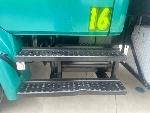 2001 Freightliner FL70