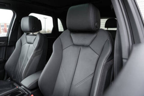 2022 Audi Q3 quattro S line Prem Plus 45 TFSI