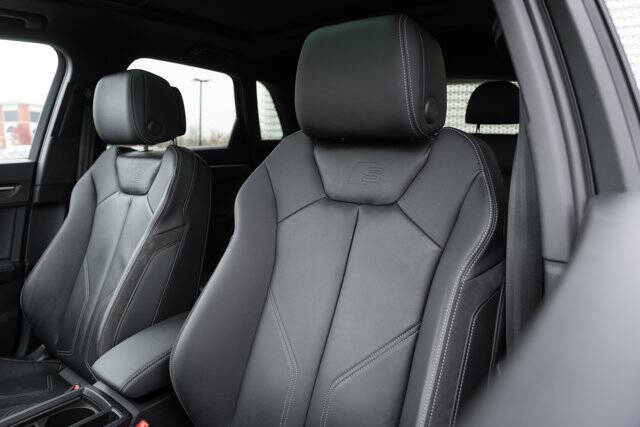 2022 Audi Q3 quattro S line Prem Plus 45 TFSI