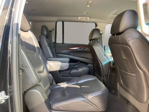 2018 Cadillac Escalade ESV Standard