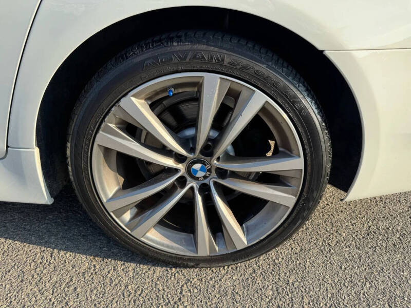 2016 BMW 5 Series 528i