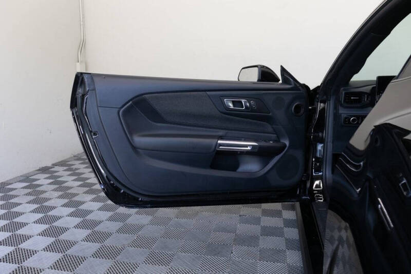 2024 Ford Mustang EcoBoost