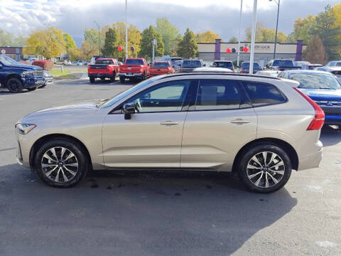 2025 Volvo XC60 B5 Plus Dark Theme