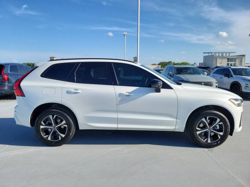 2026 Volvo XC60 B5 Core