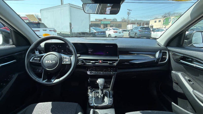 2024 Kia Seltos S