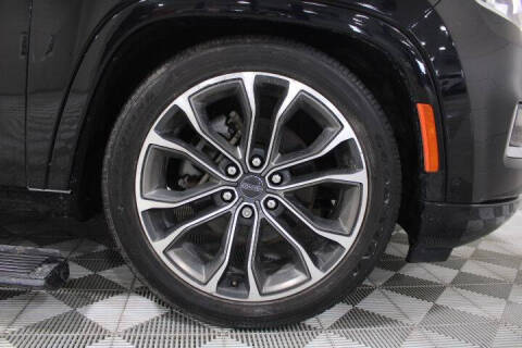 2022 Jeep Grand Wagoneer Series III