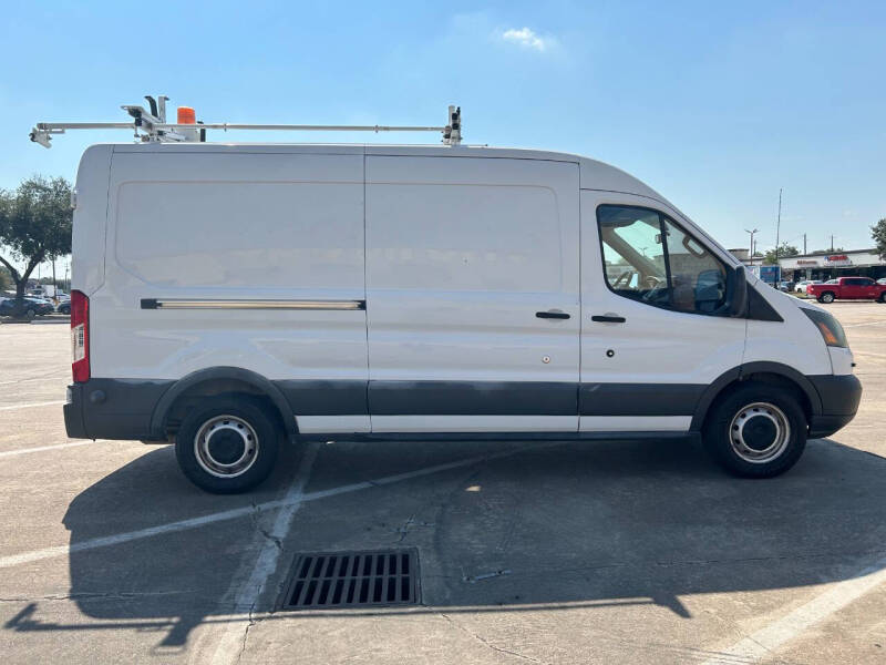 2015 Ford Transit Base photo 20