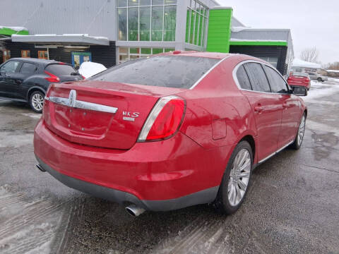 2011 Lincoln MKS