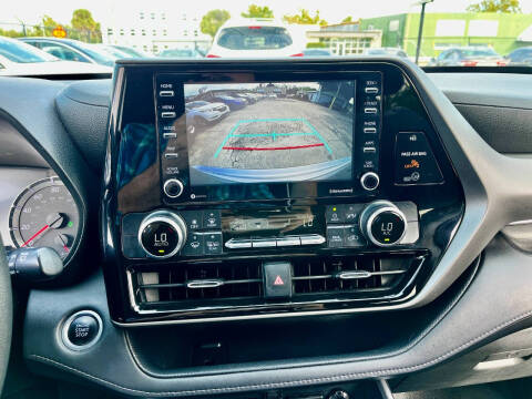 2021 Toyota Highlander L