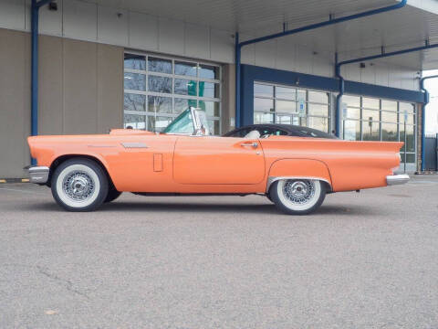 1957 Ford Thunderbird