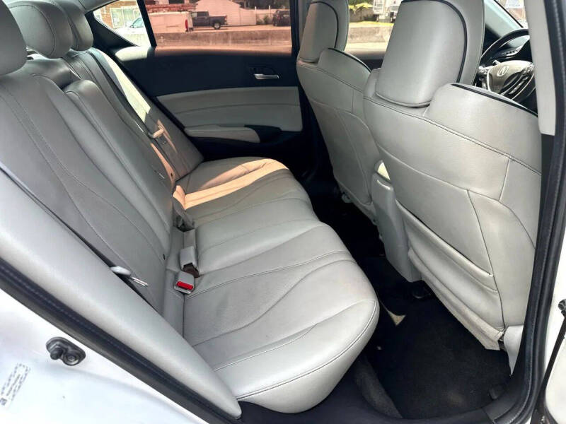 2019 Acura ILX w/Premium