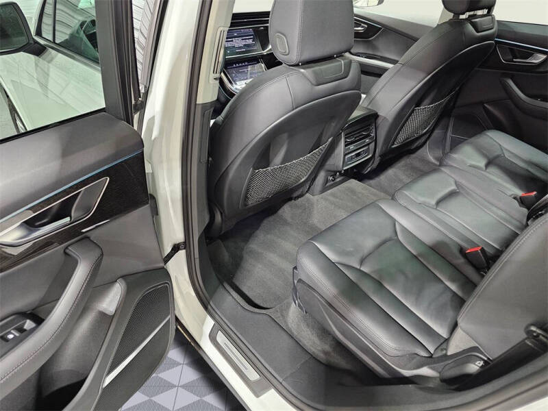 2024 Audi Q7 quattro Premium Plus 55 TFSI