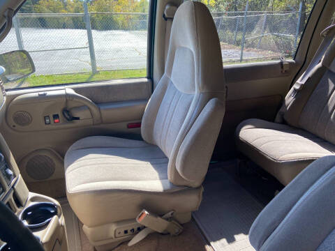 2000 Chevrolet Astro LS