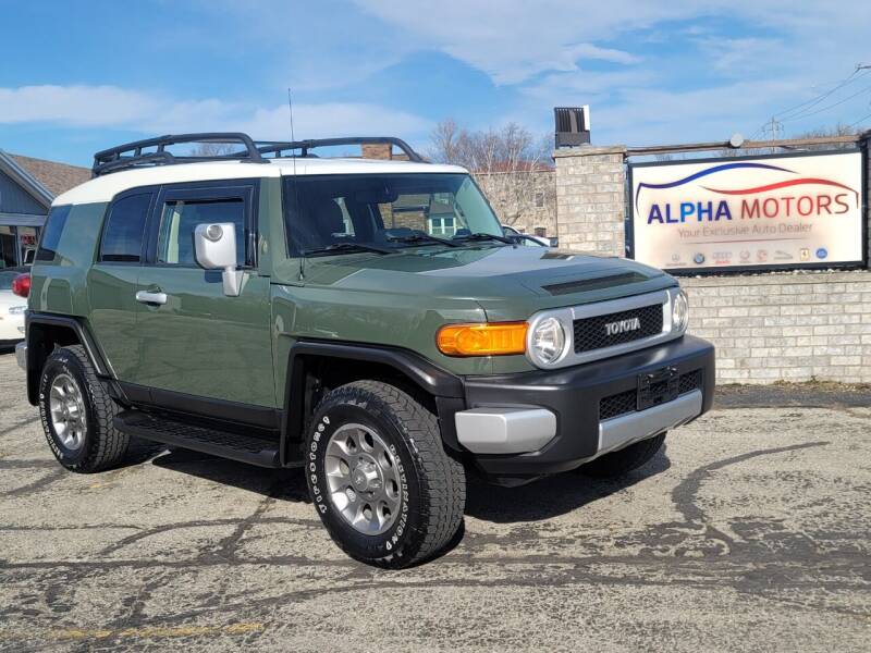 2013 Toyota FJ Cruiser for sale at Alpha Motors in New Berlin WI