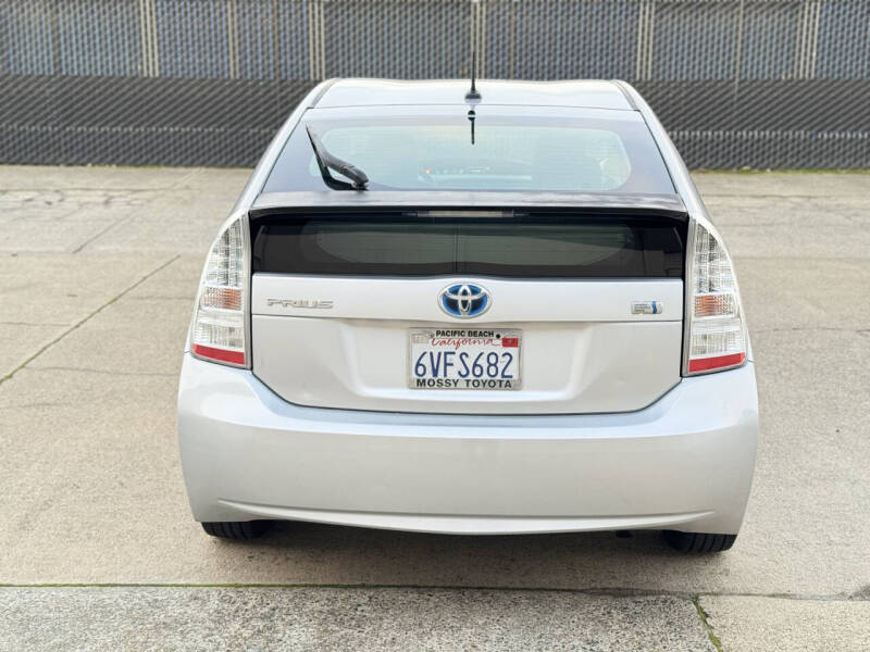 2011 Toyota Prius One