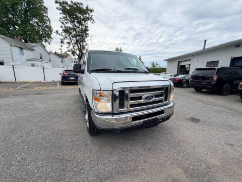 2012 Ford E-Series E-350 SD XLT