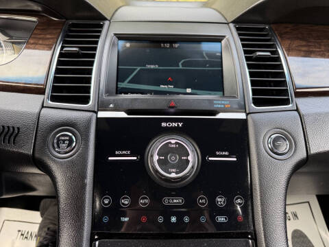 2017 Ford Taurus Limited