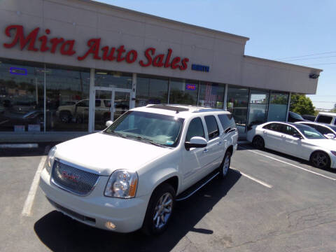 2014 GMC Yukon XL Denali