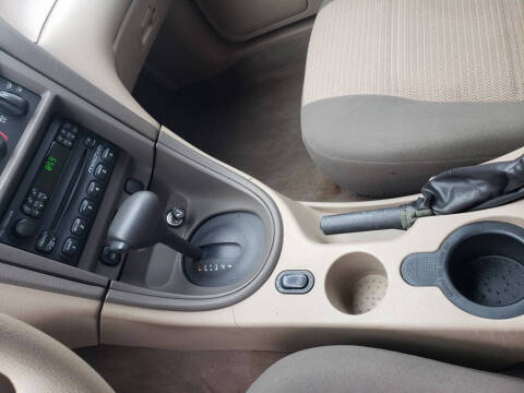 2004 Ford Mustang Deluxe