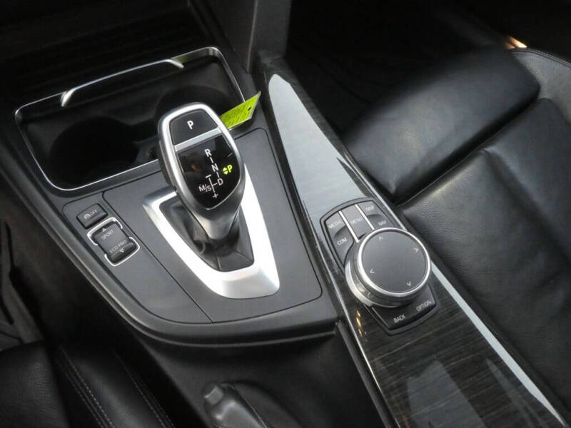 2018 BMW 3 Series 330i xDrive