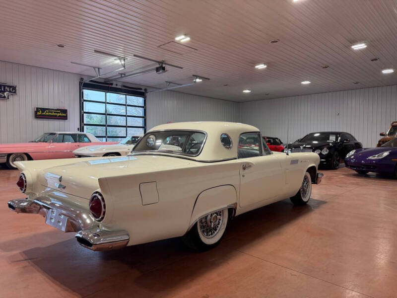 1957 Ford Thunderbird
