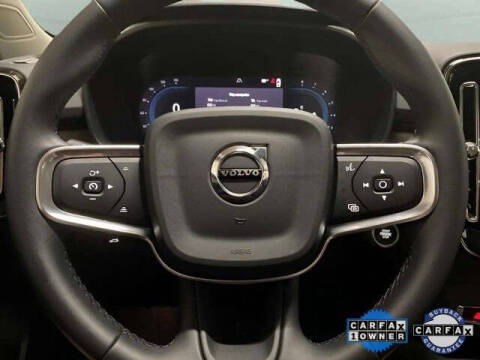 2025 Volvo XC40 B5 Plus Bright Theme