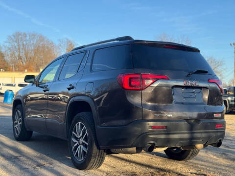 2017 GMC Acadia SLE-2